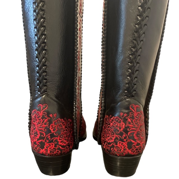 NWOB - Black Embroidered Cowboy Boots - woman’s size 8 - Picture 7 of 7